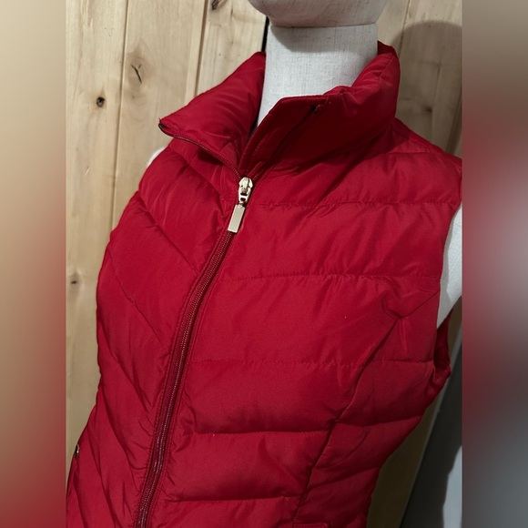 NWOT Charter Club Petite Women's Red Puffer Vest - Picture 5 of 7